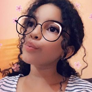 Meet your Posher, Erenia